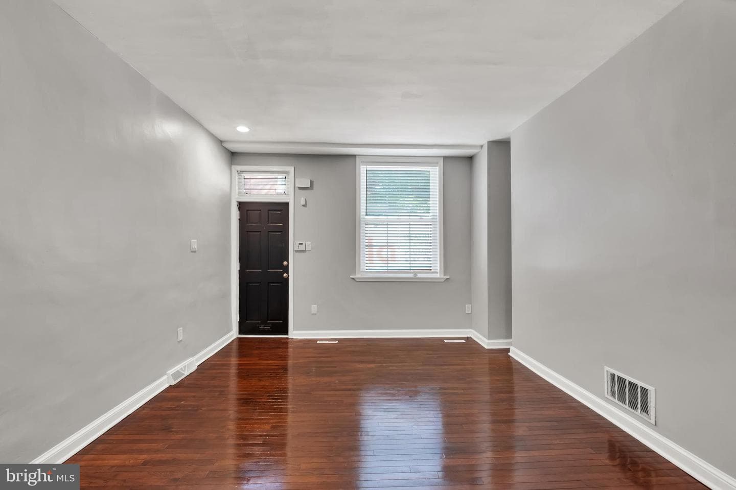 2718 Folsom Street photo 4