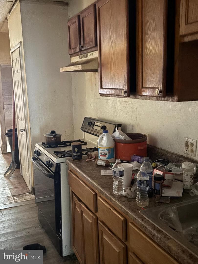 2311 Mifflin Street photo 4