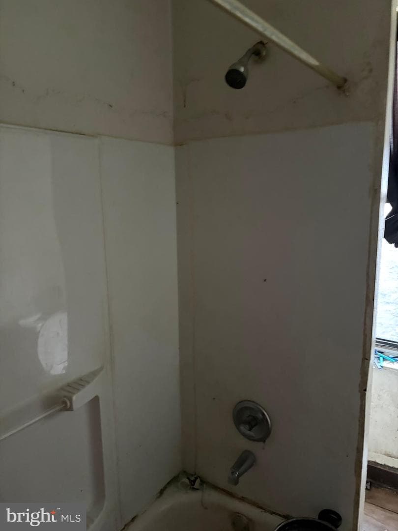 2311 Mifflin Street photo 9