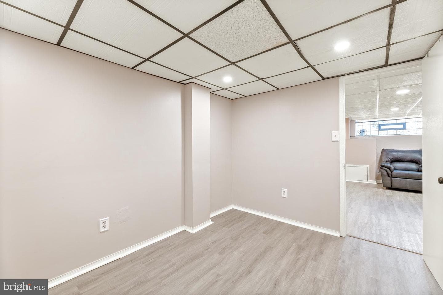 7909 Ditman Street photo 34