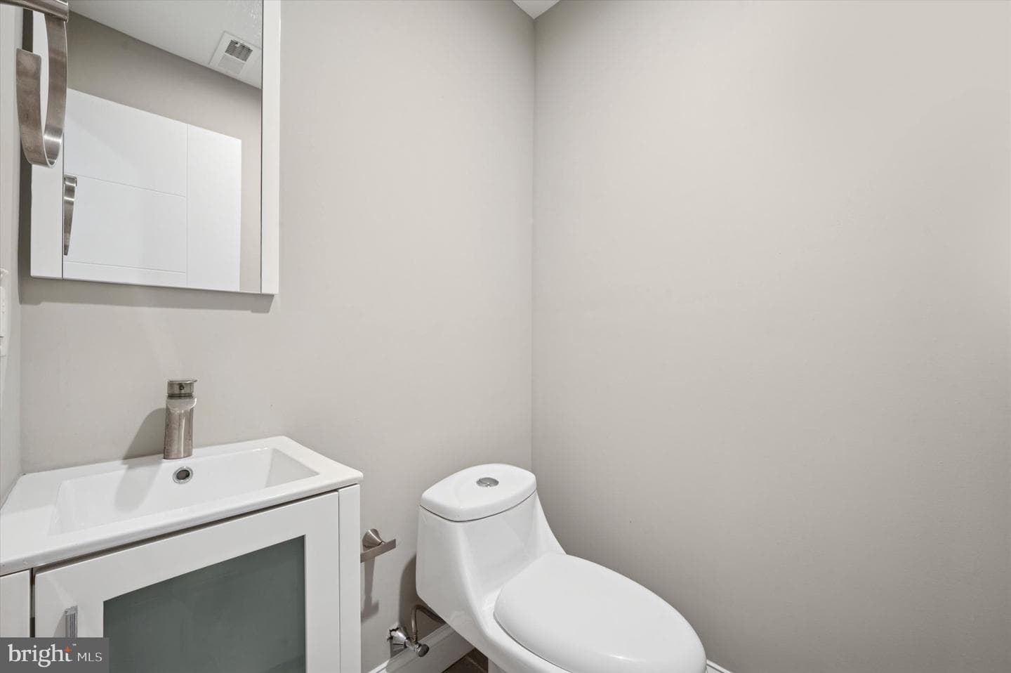 2333 Wilder Street photo 25