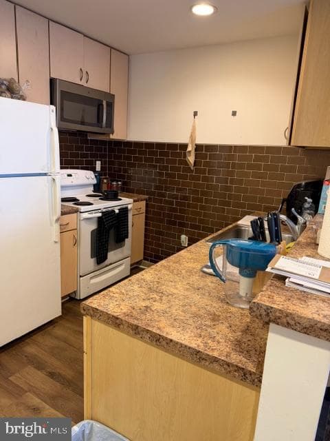 815 Arch Street #209 photo 5