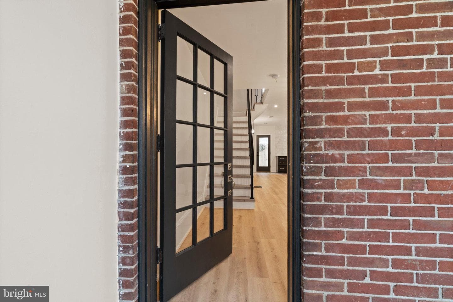 1744 Fillmore Street photo 3