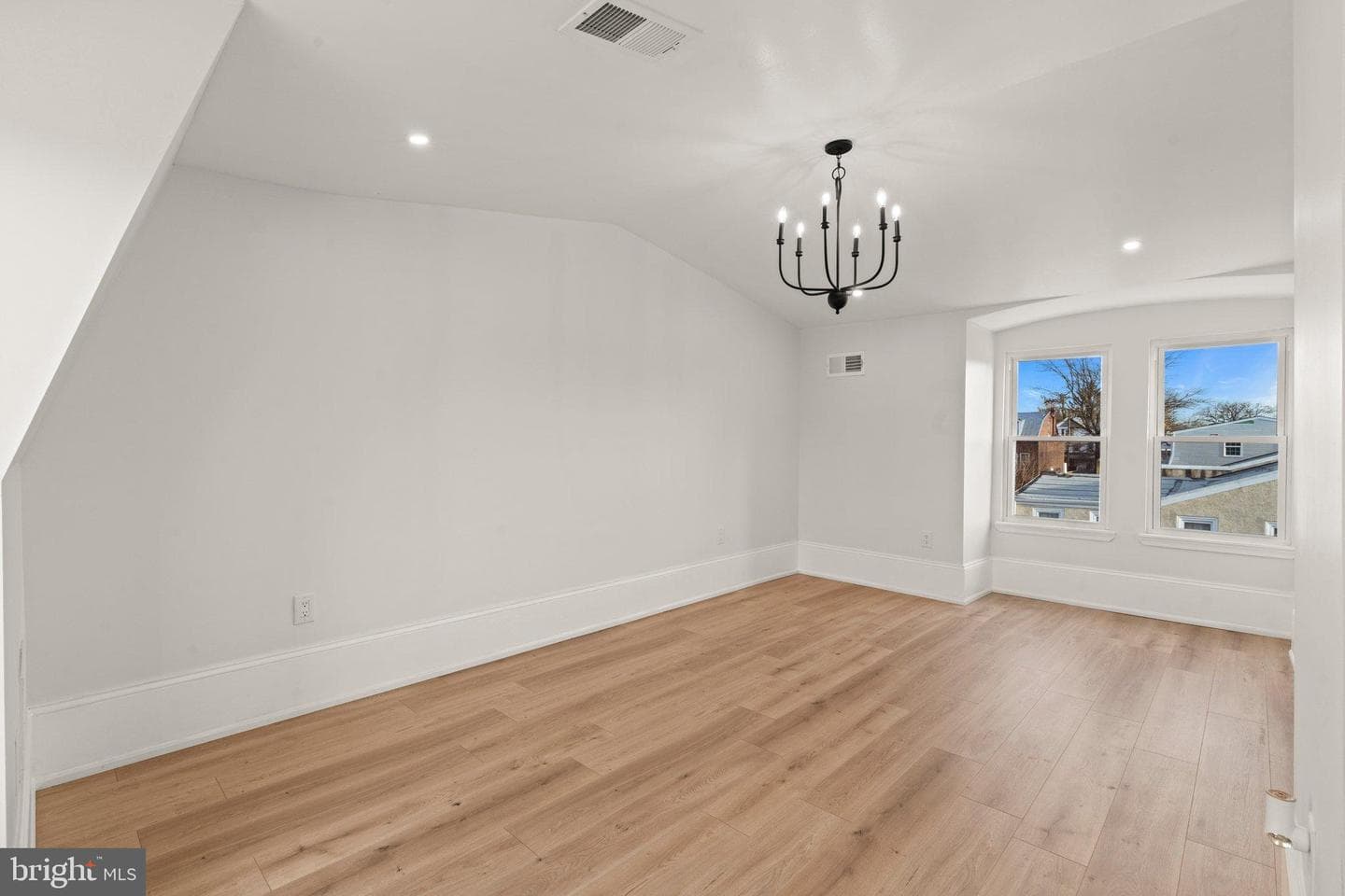 1744 Fillmore Street photo 34