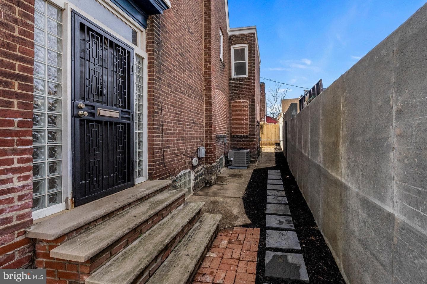 1744 Fillmore Street photo 41