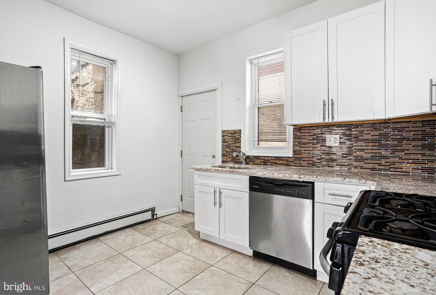 634 Cross Street photo 9