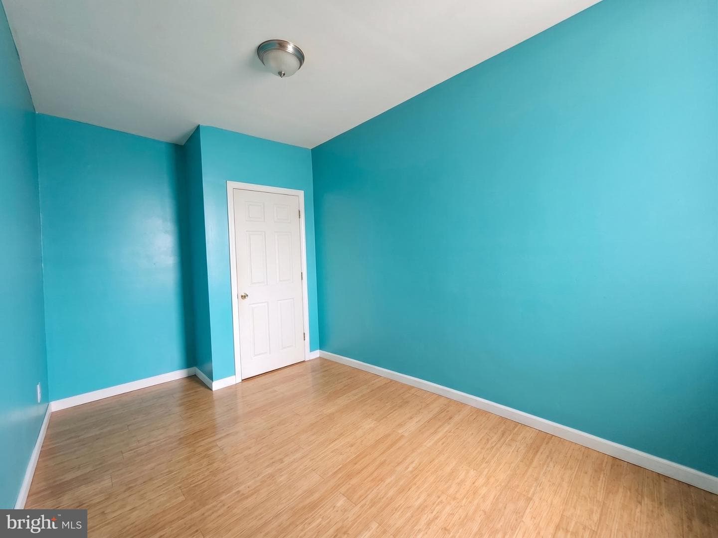 2107 W Somerset Street photo 14