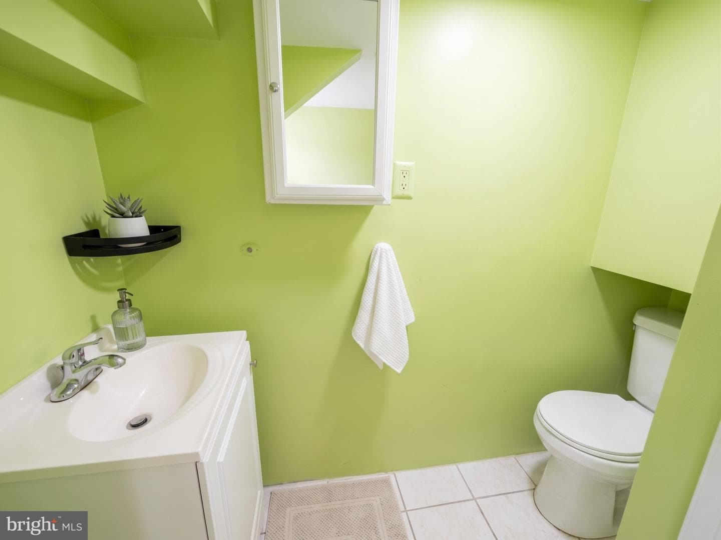 2107 W Somerset Street photo 15