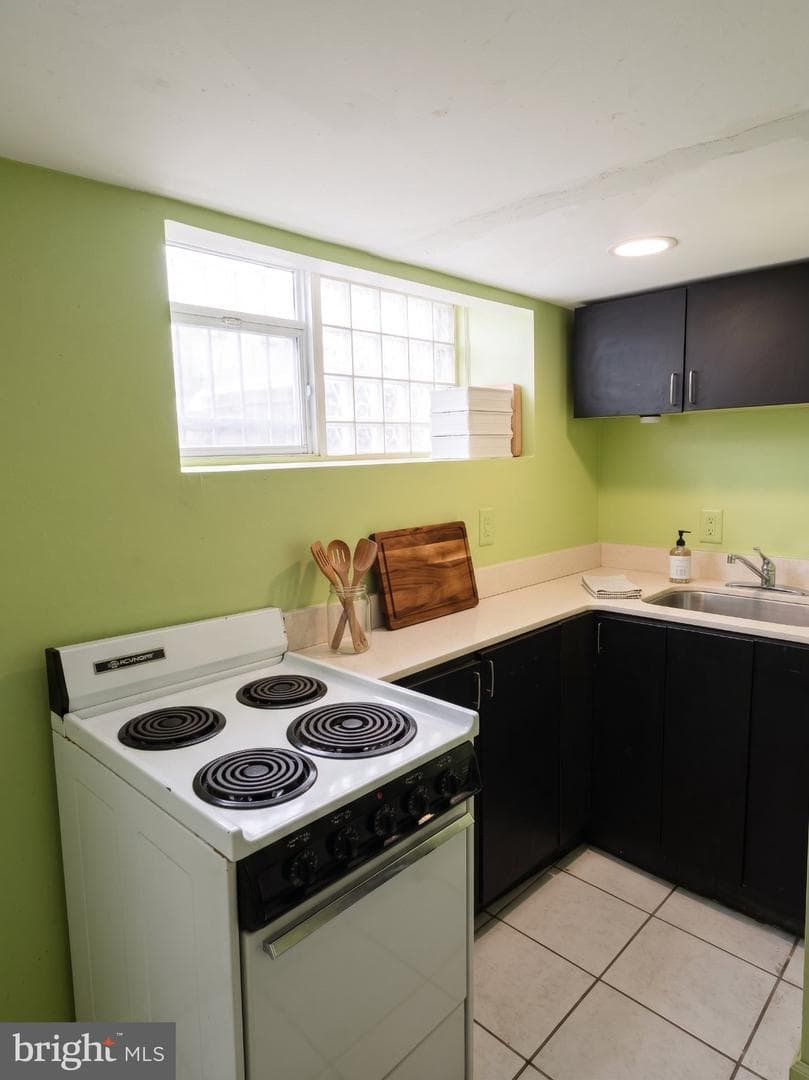 2107 W Somerset Street photo 19