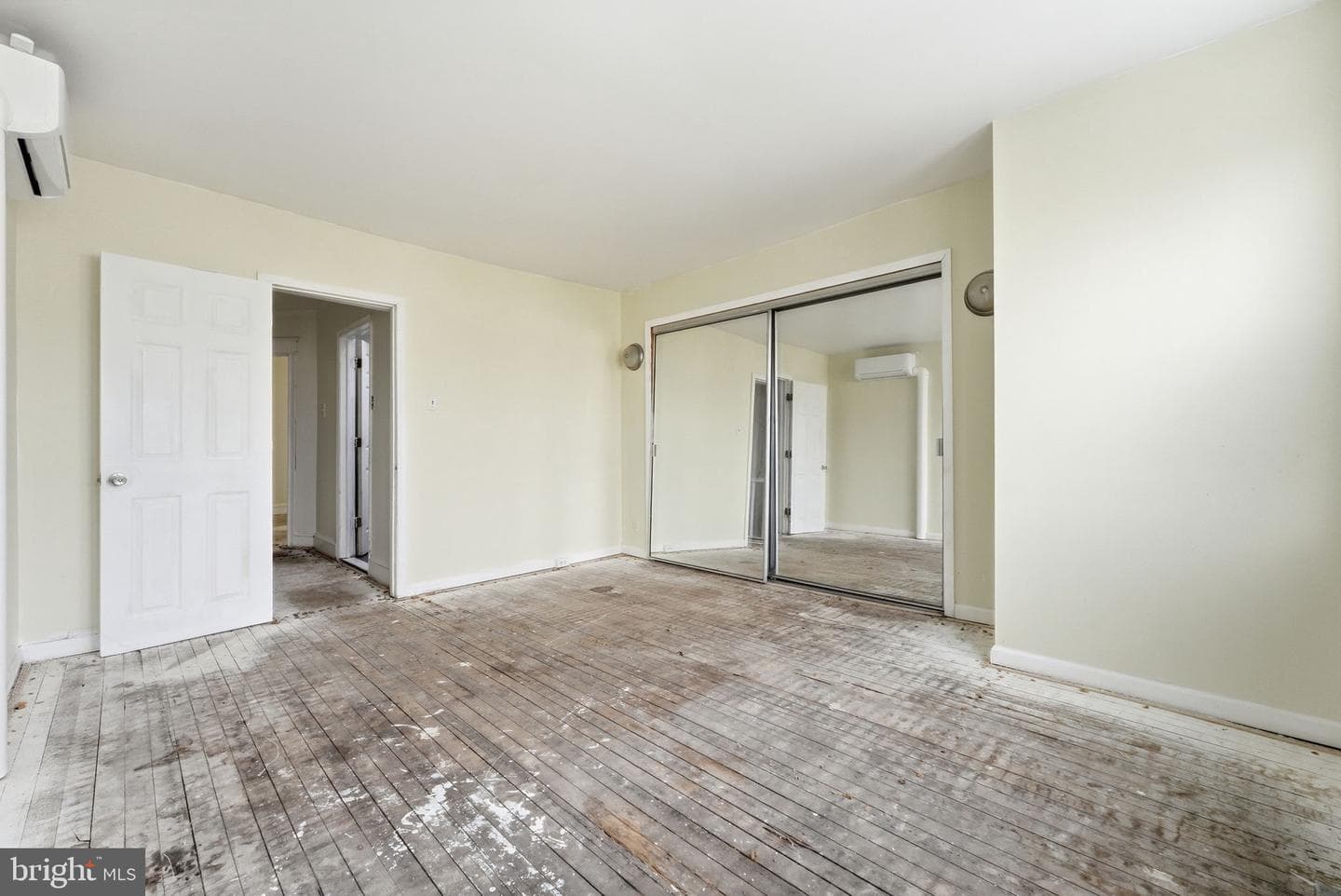 5318 Arlington Street photo 18