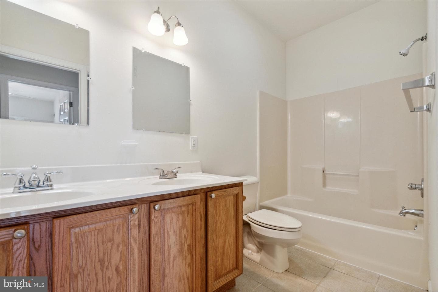 1702 Fontain Street photo 7