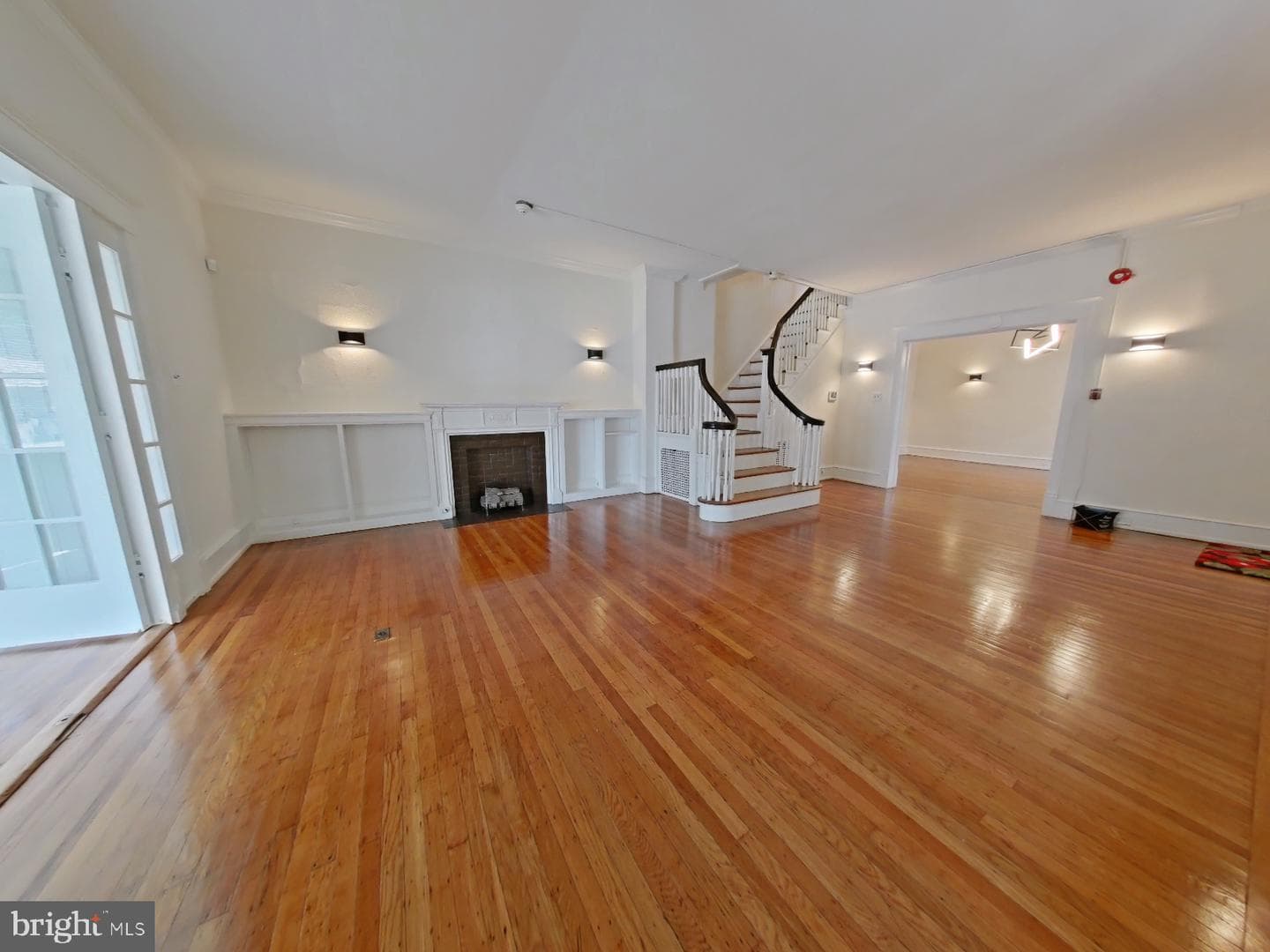 4845 Pulaski Avenue photo 25