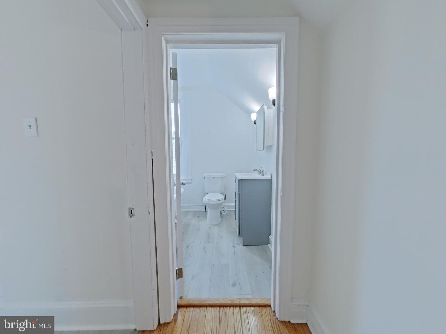 4845 Pulaski Avenue photo 42