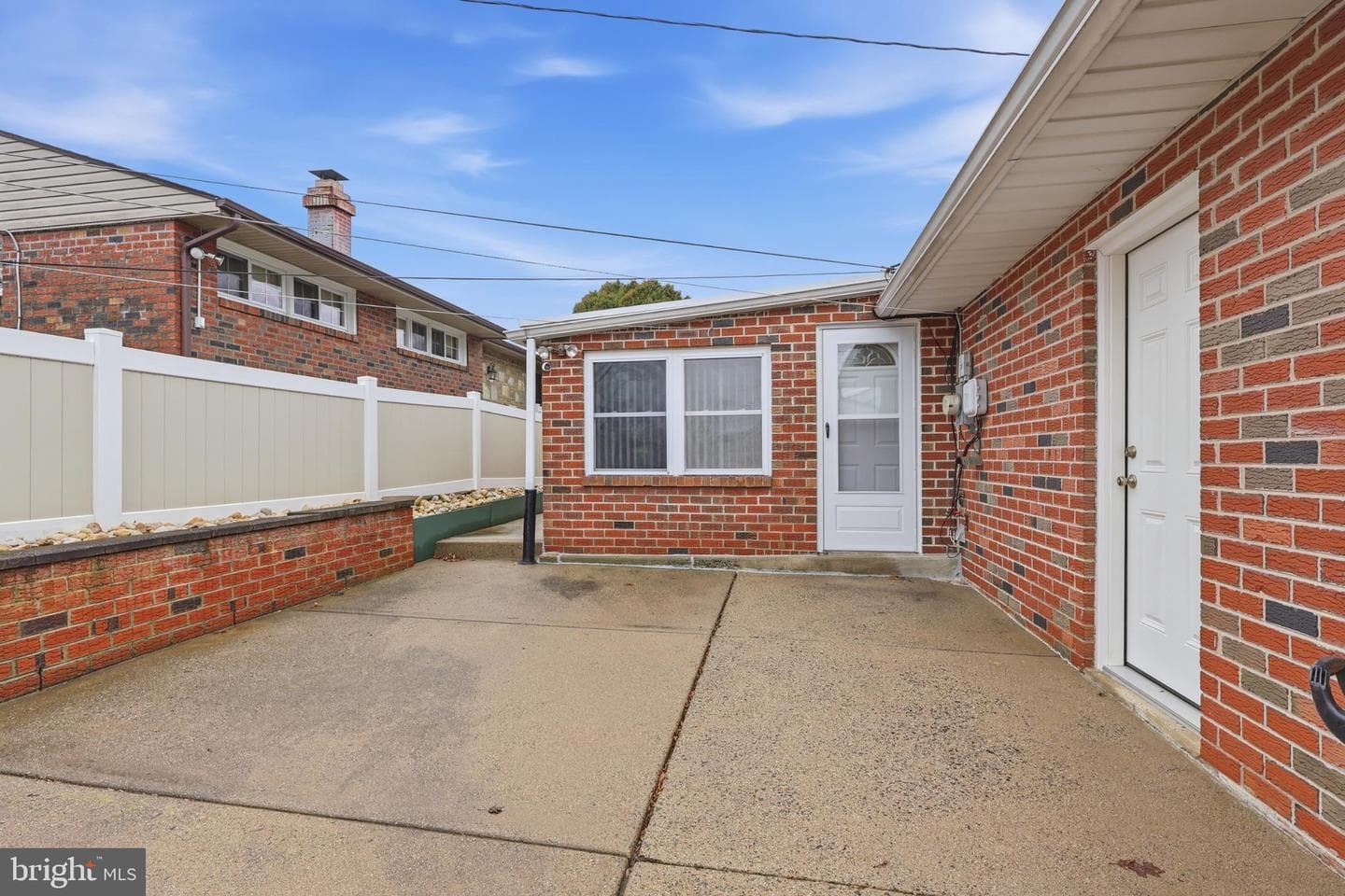 9701 Northeast Avenue photo 32