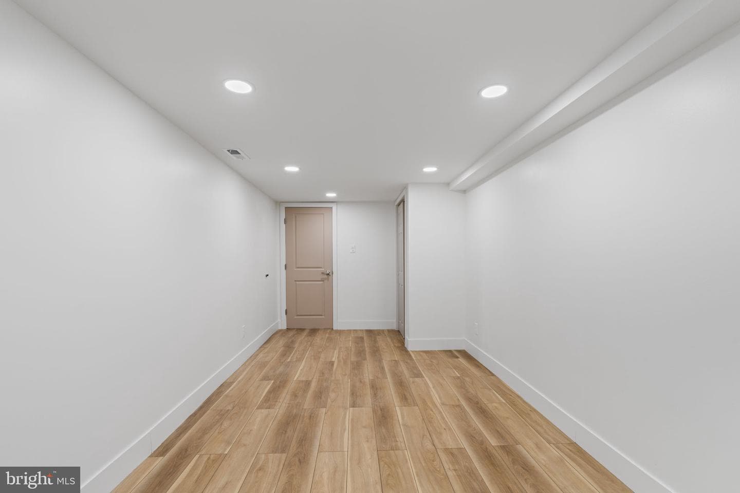 8546 Forrest Avenue photo 44