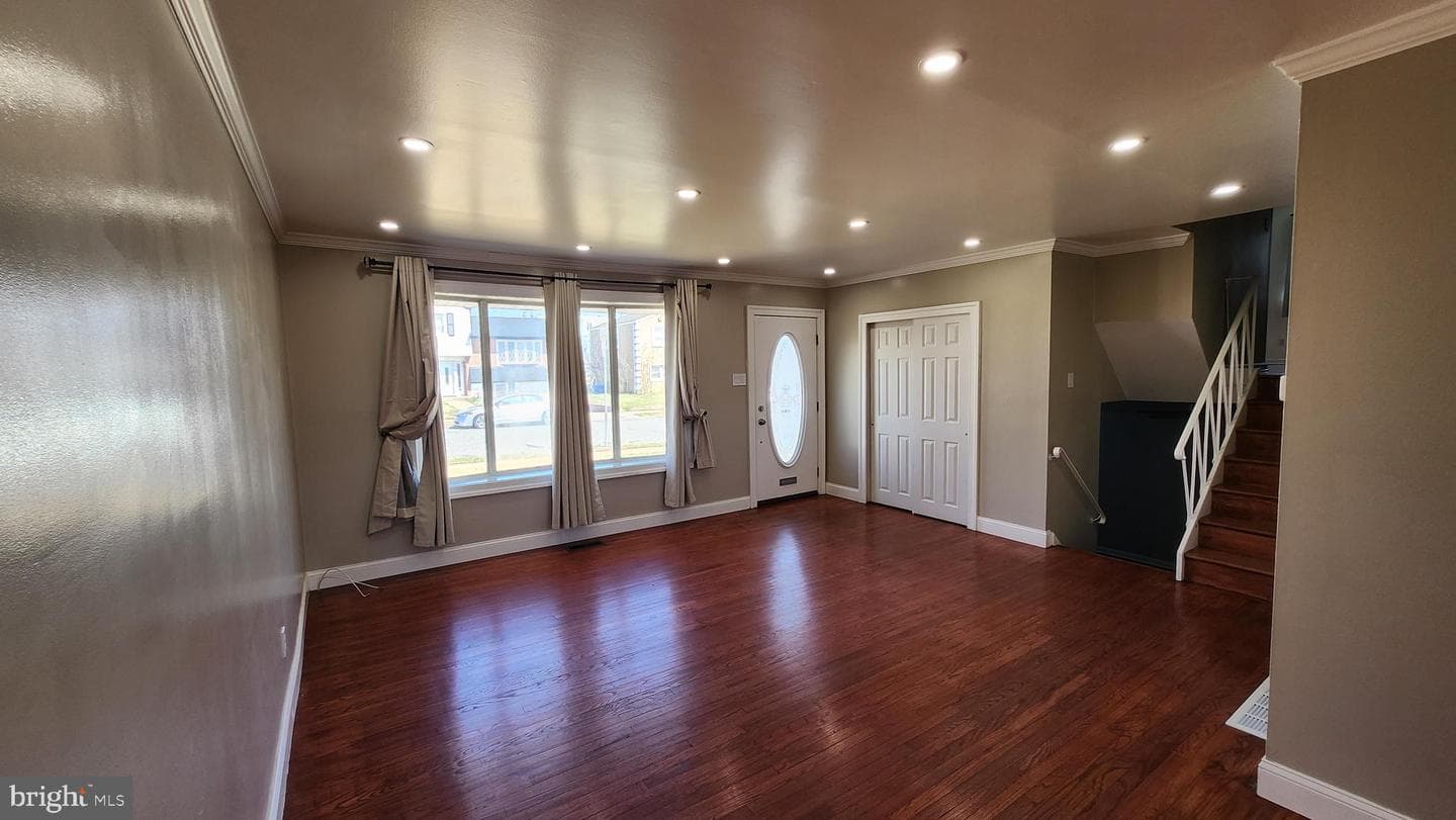 1112 Kent Lane photo 8