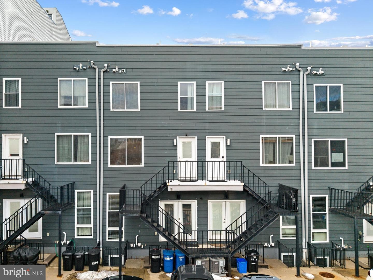 1215 N 5th St # 2 photo 24