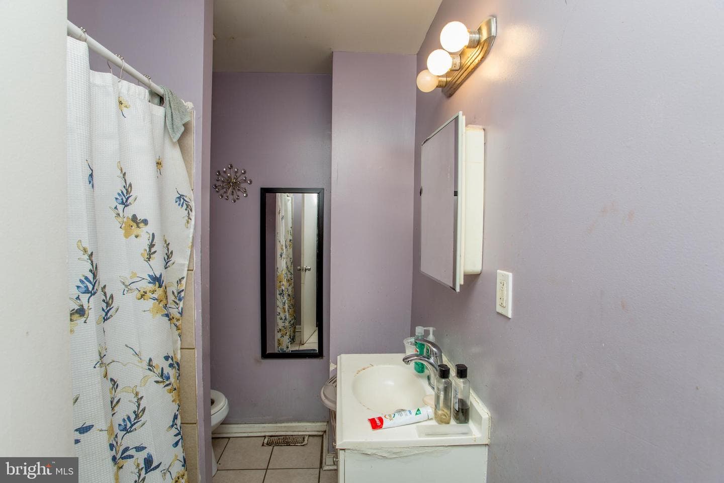 1253 S Saint Bernard Street photo 26