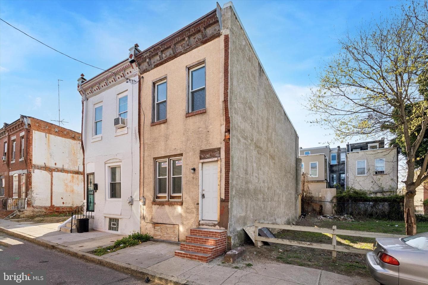2350 N Opal Street photo 27