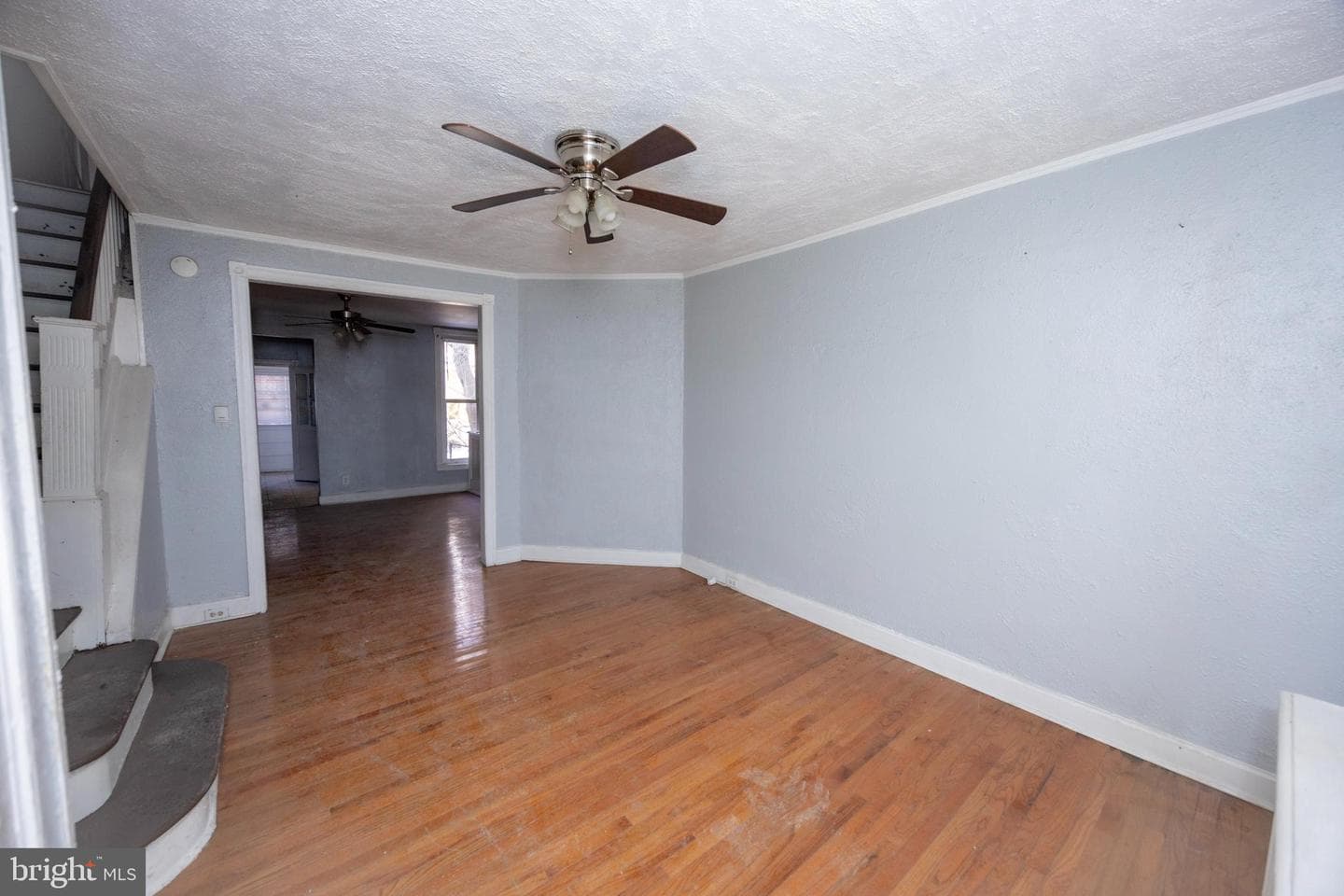 5729 Hadfield Street photo 4