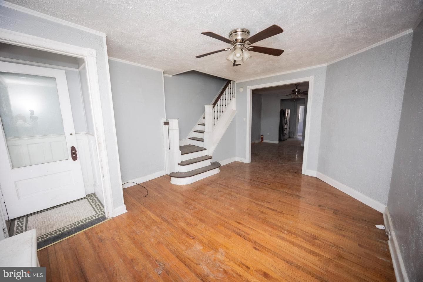 5729 Hadfield Street photo 5