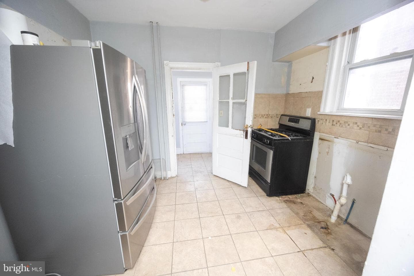 5729 Hadfield Street photo 9