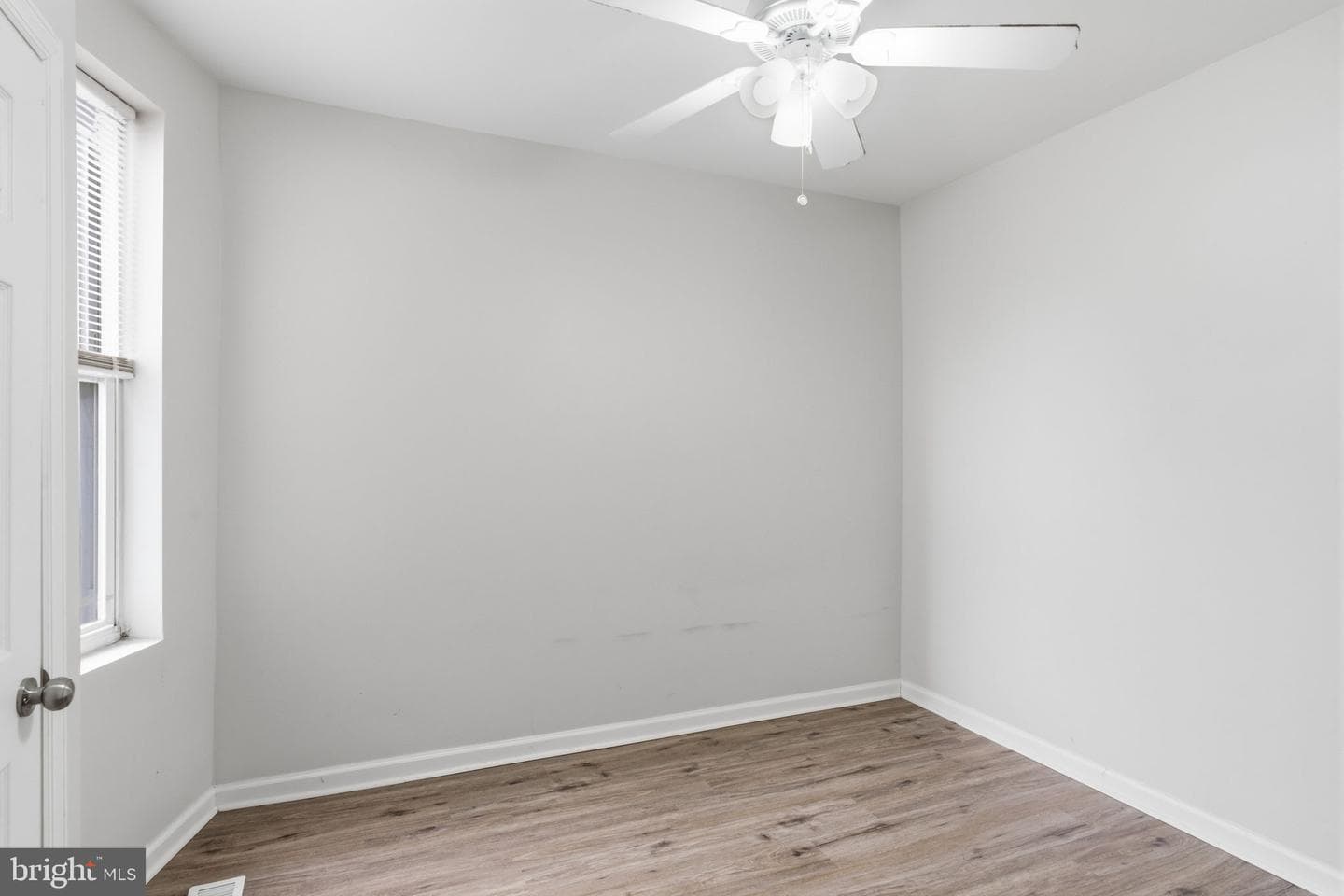 5754 Cedar Avenue photo 15