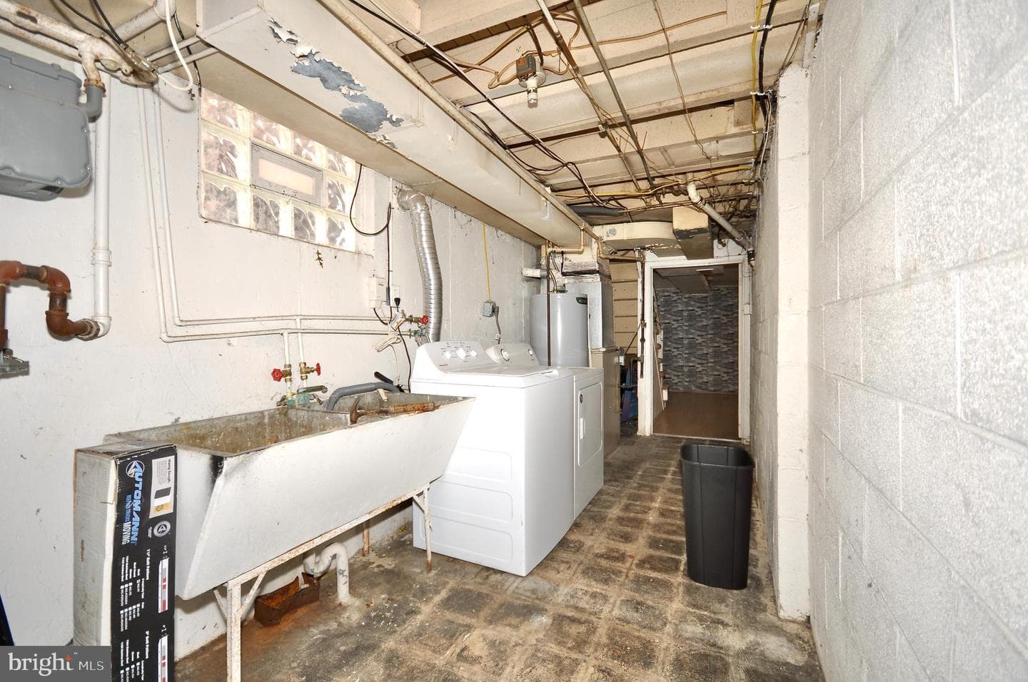 1413 Southampton Road photo 23