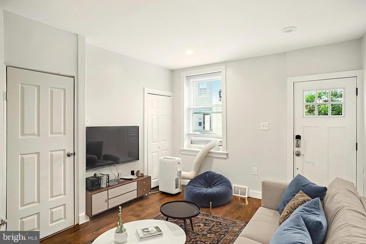 2621 Salmon Street photo 5