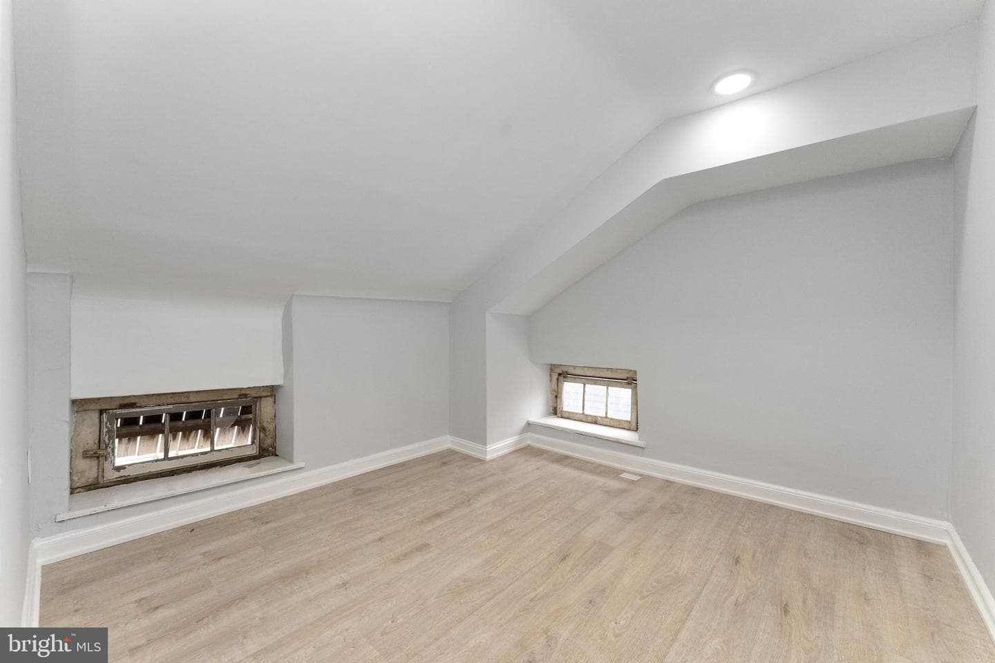 7701 Ridge Avenue photo 14