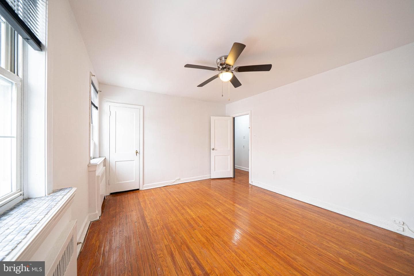 4323 Bleigh Avenue photo 9