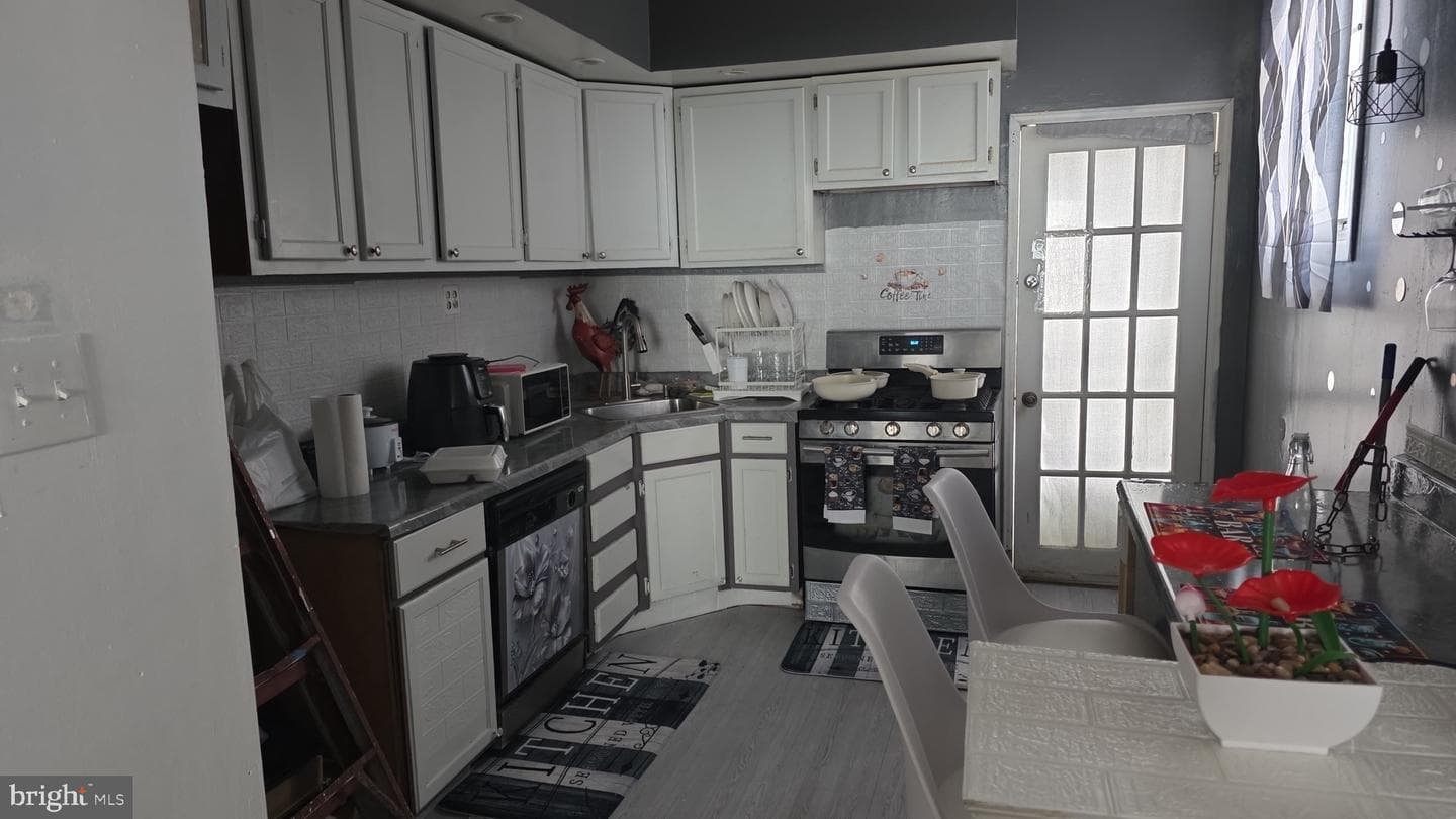 5041 Duffield Street photo 3