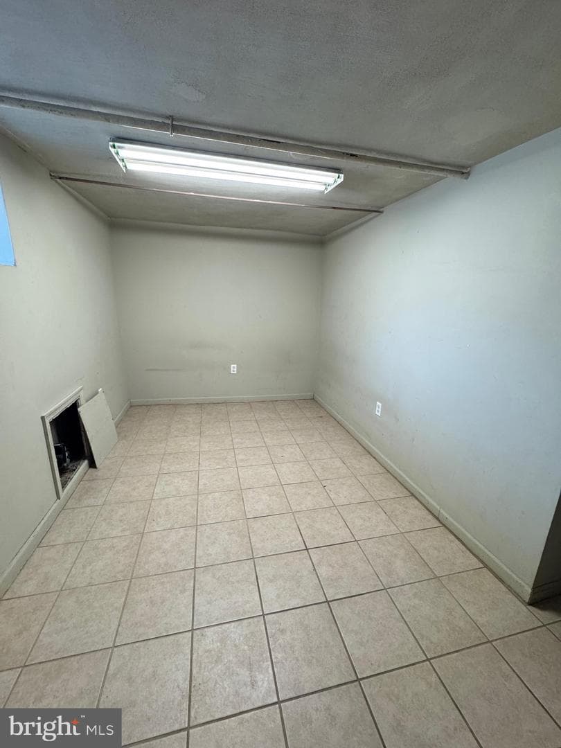 7208 Oakland Street photo 9
