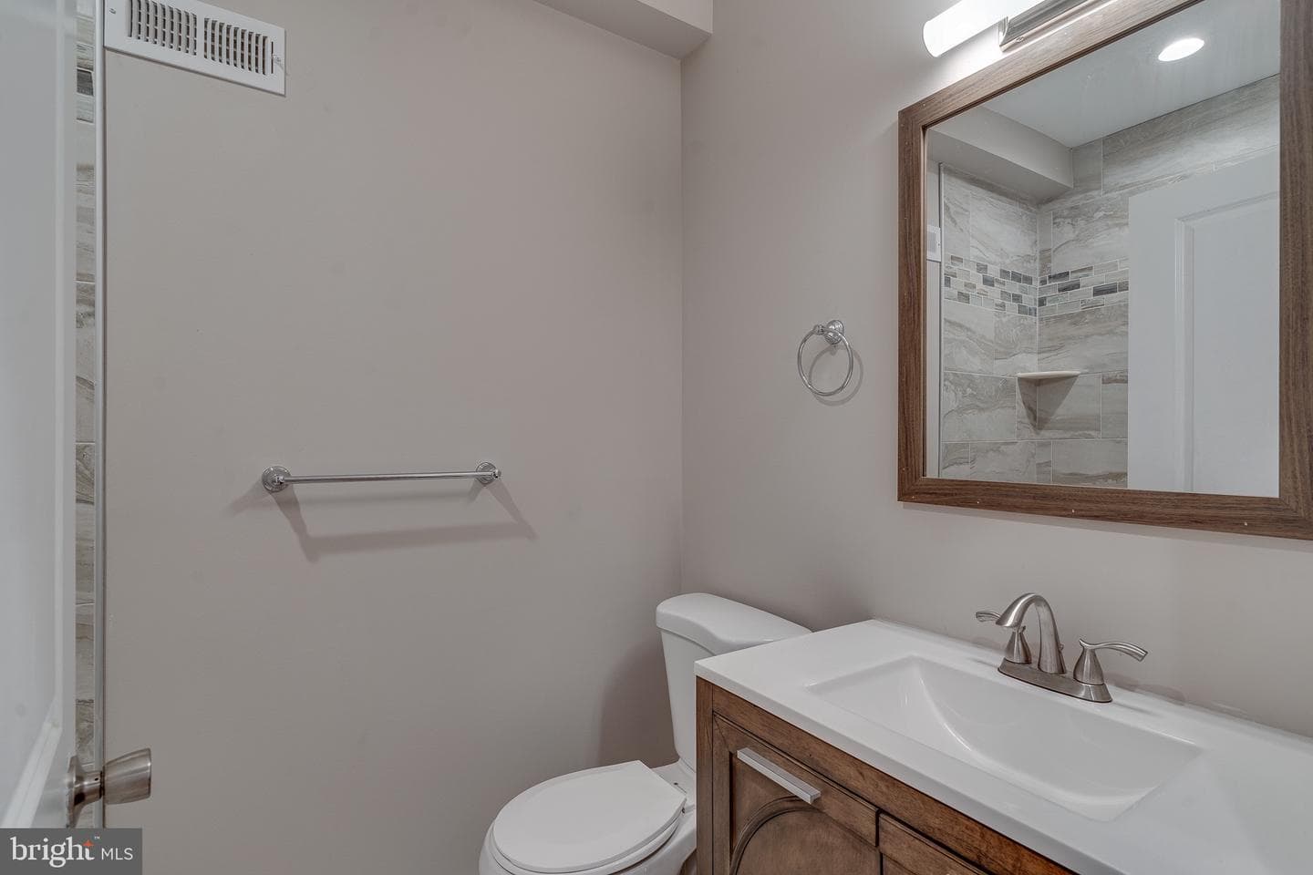 1436 N Corlies Street photo 14