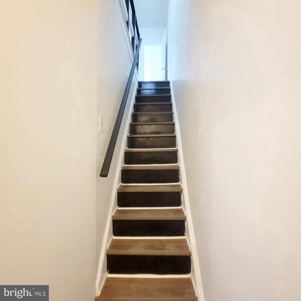 1854 N Judson Street photo 15