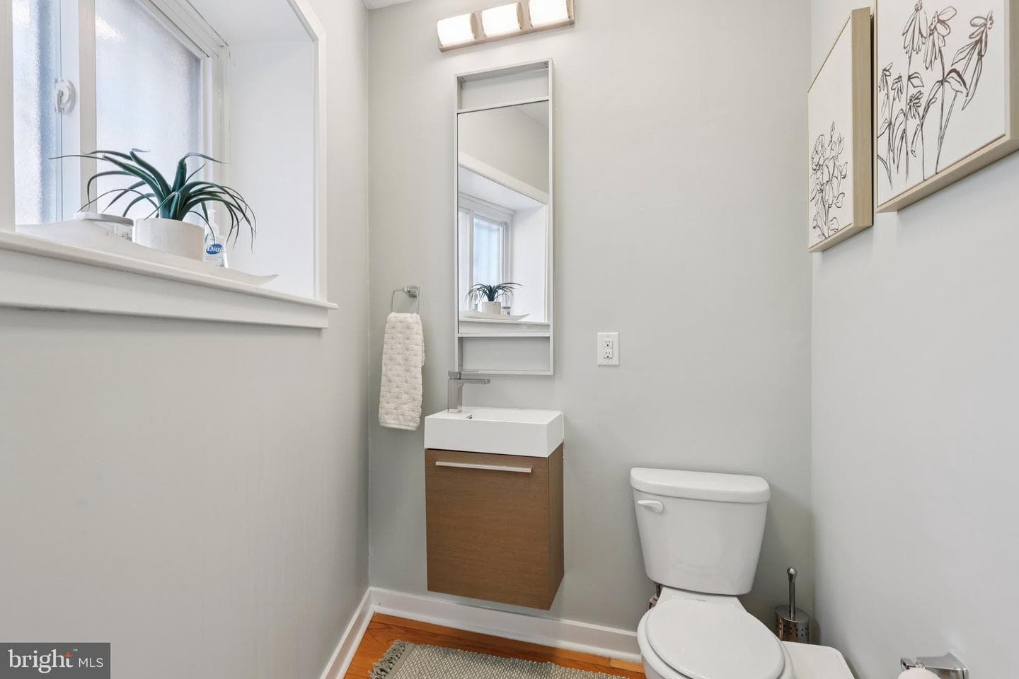 2019 W Girard Avenue photo 16