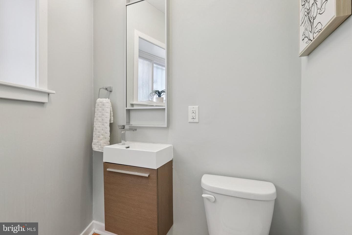 2019 W Girard Avenue photo 17