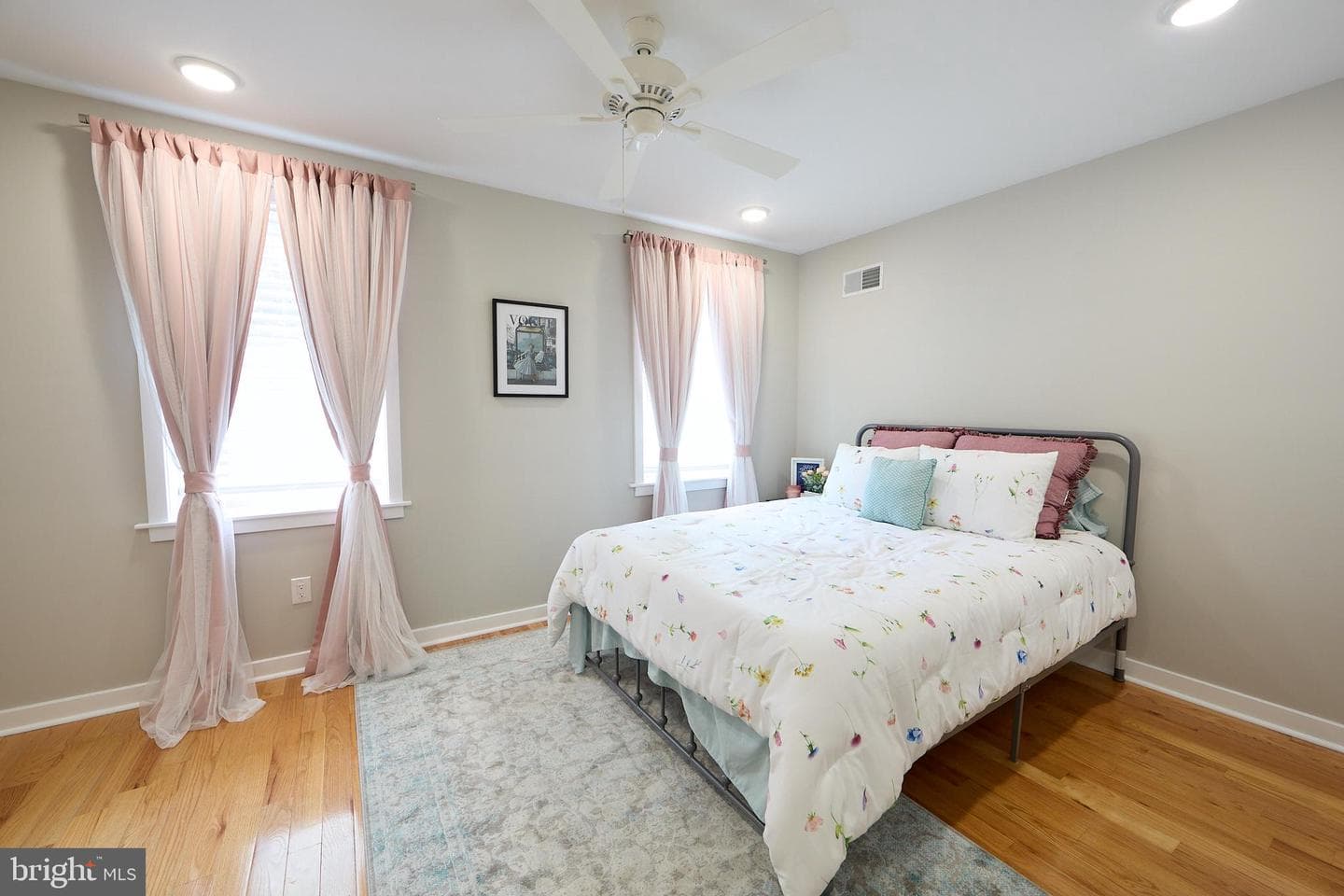 2019 W Girard Avenue photo 19