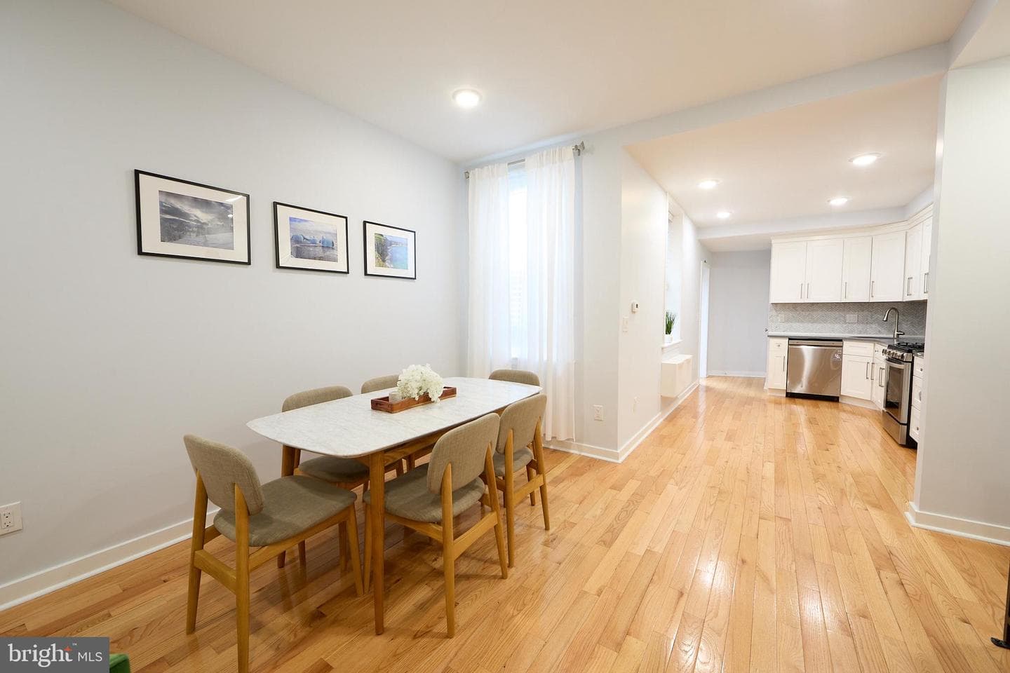 2019 W Girard Avenue photo 9