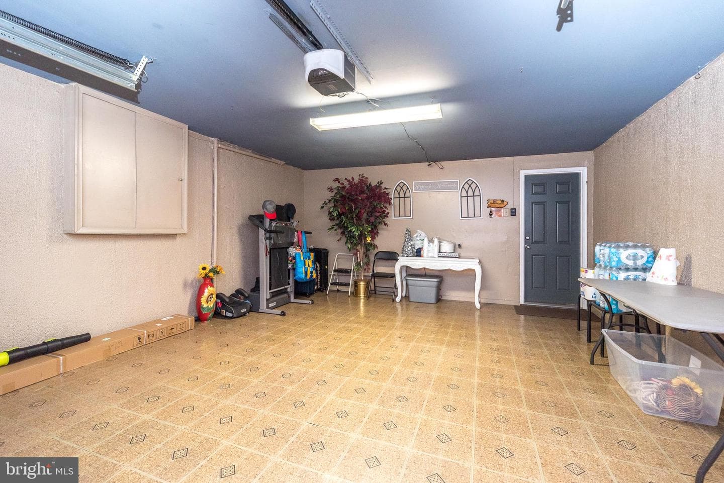 725 Brighton Street photo 32