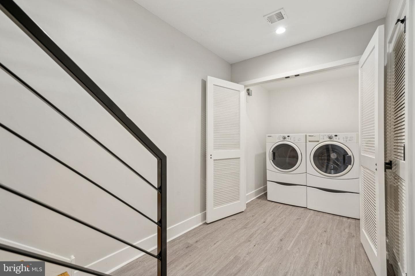 2507 Ingersoll Street photo 19