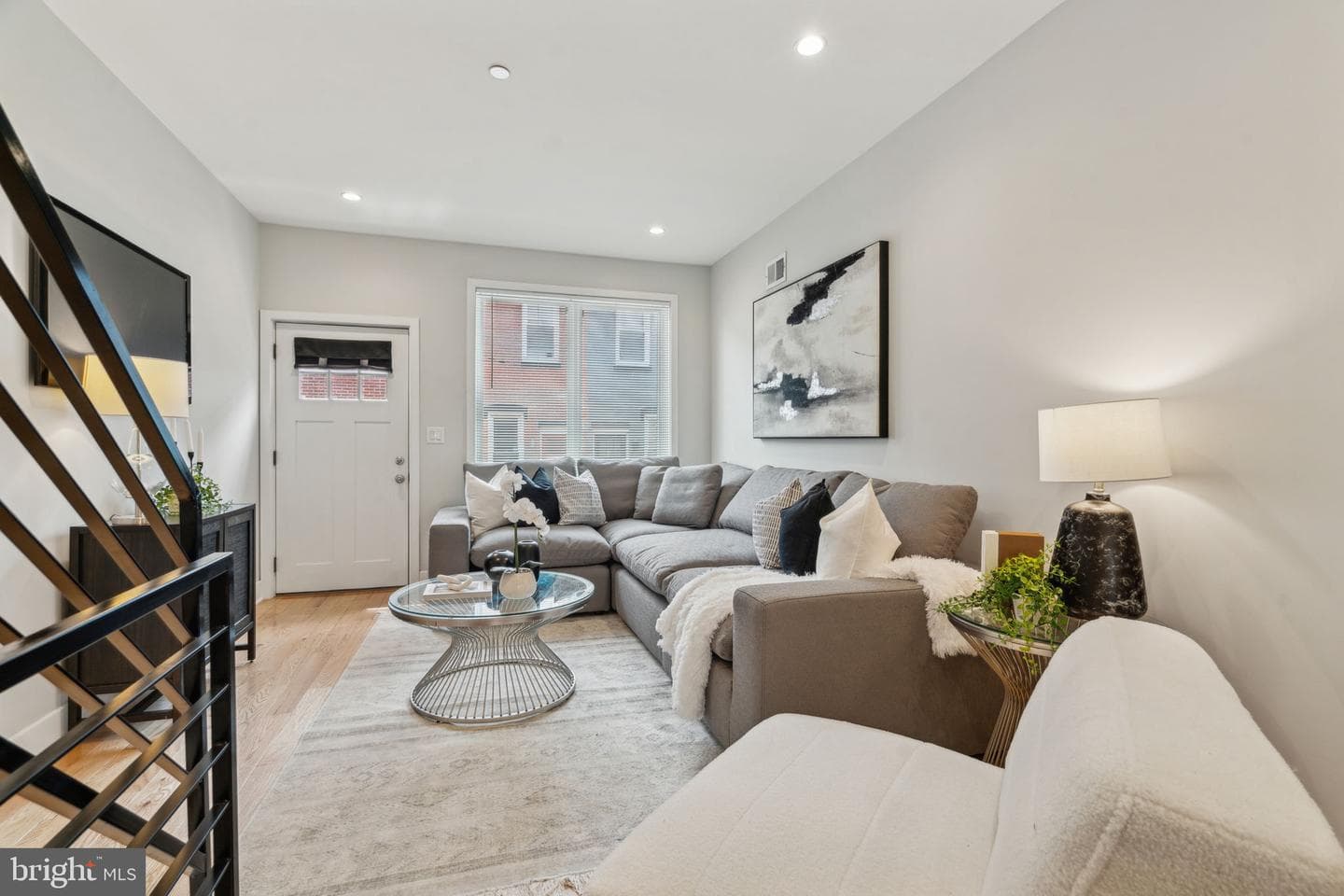 2507 Ingersoll Street photo 6