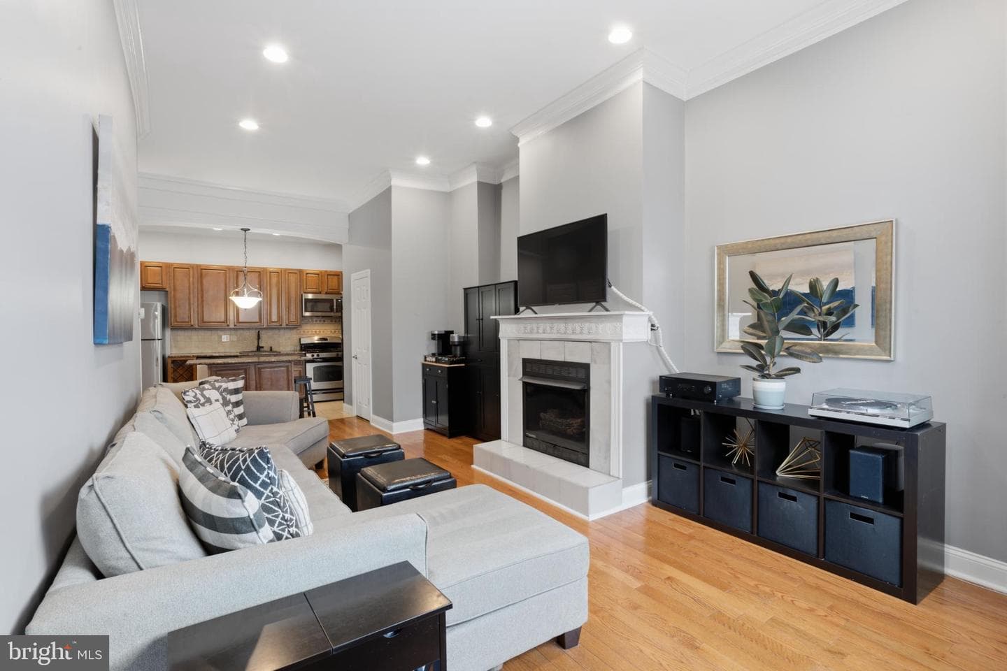 902 S 8th Street photo 3