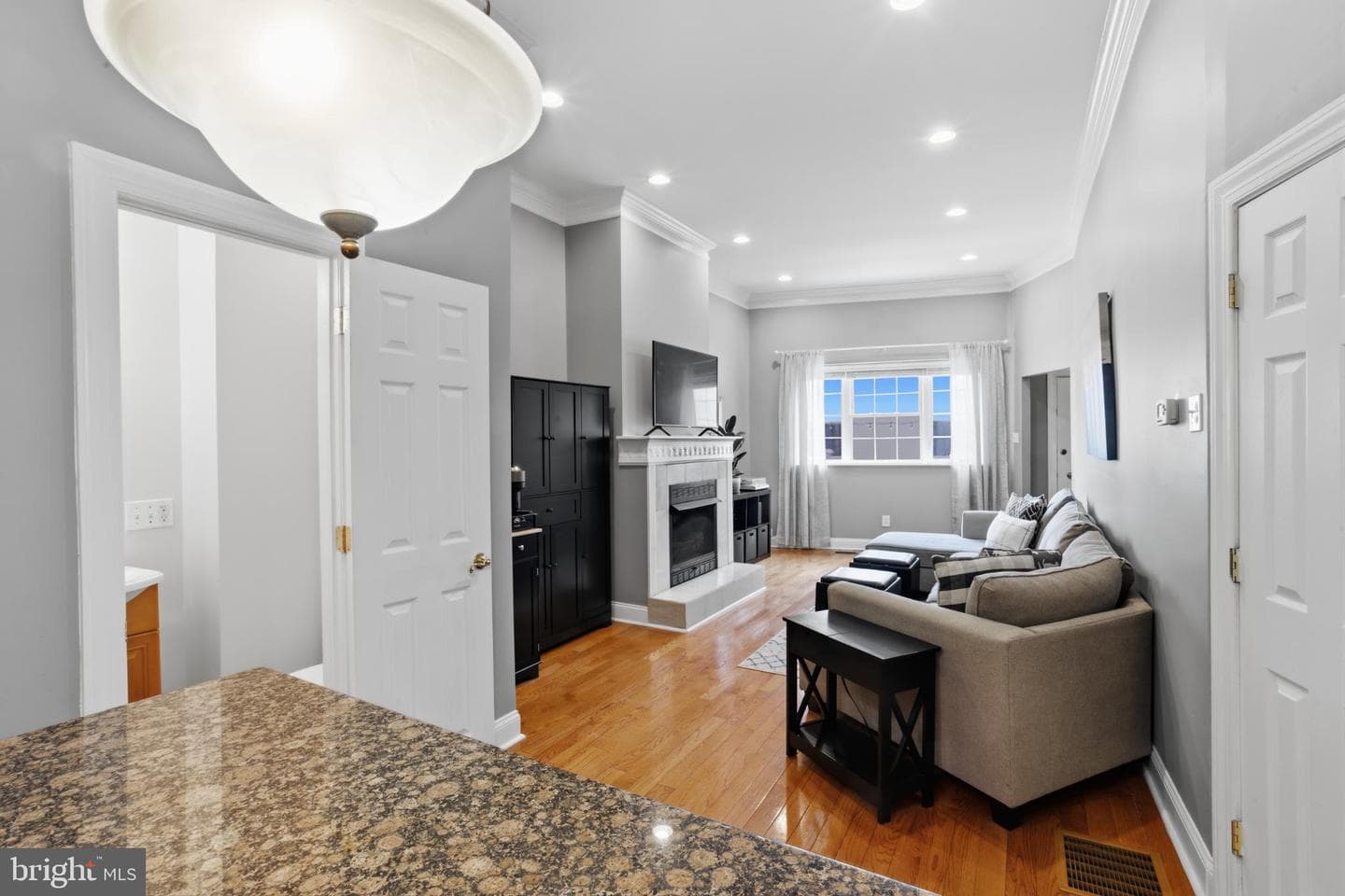 902 S 8th Street photo 6