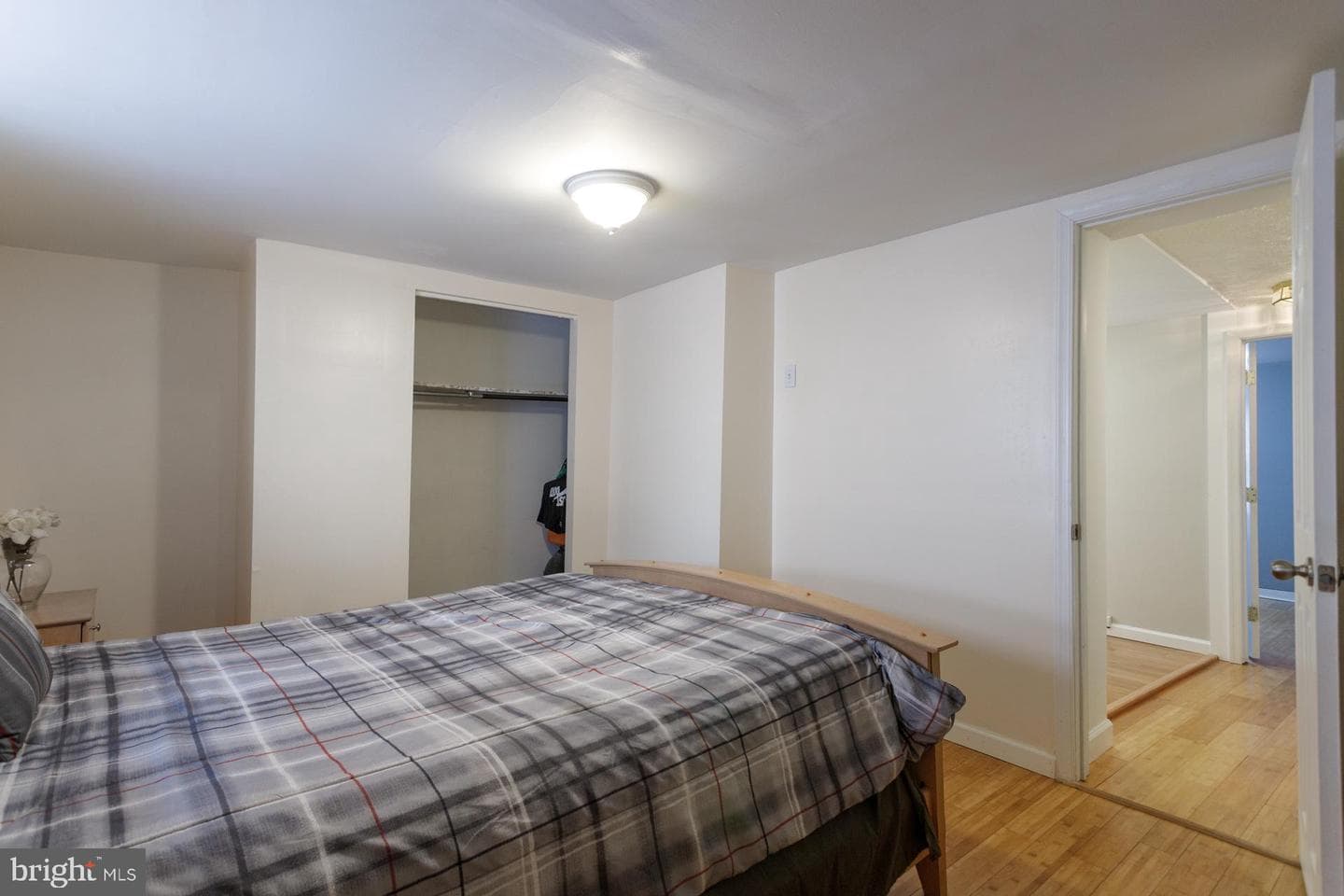 108 Roxborough Avenue photo 12