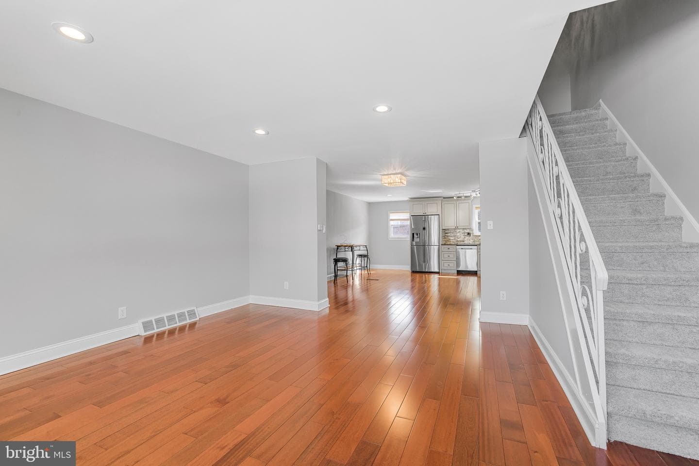 3622 Bellaire Place photo 4