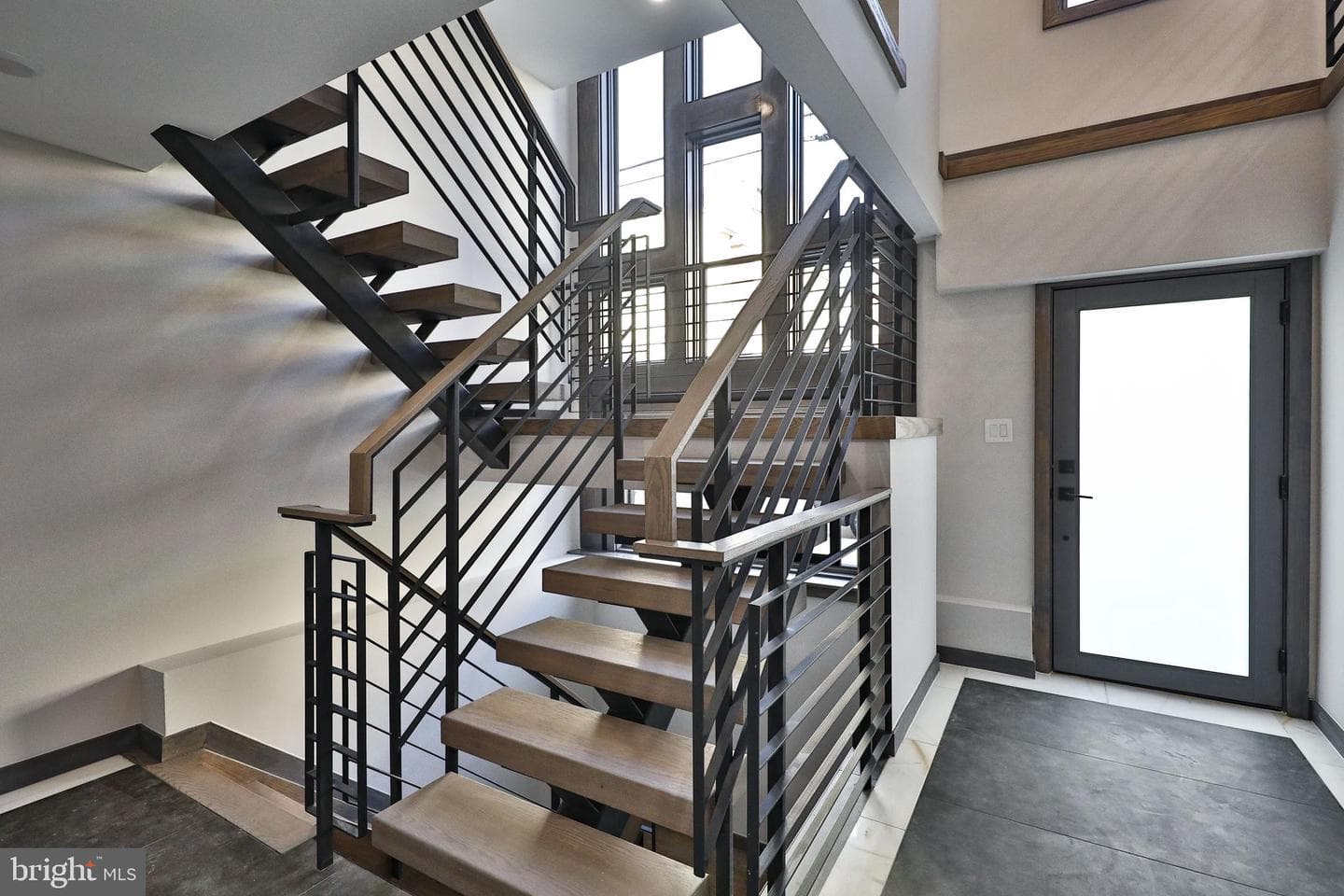 1022 Christian Street photo 6