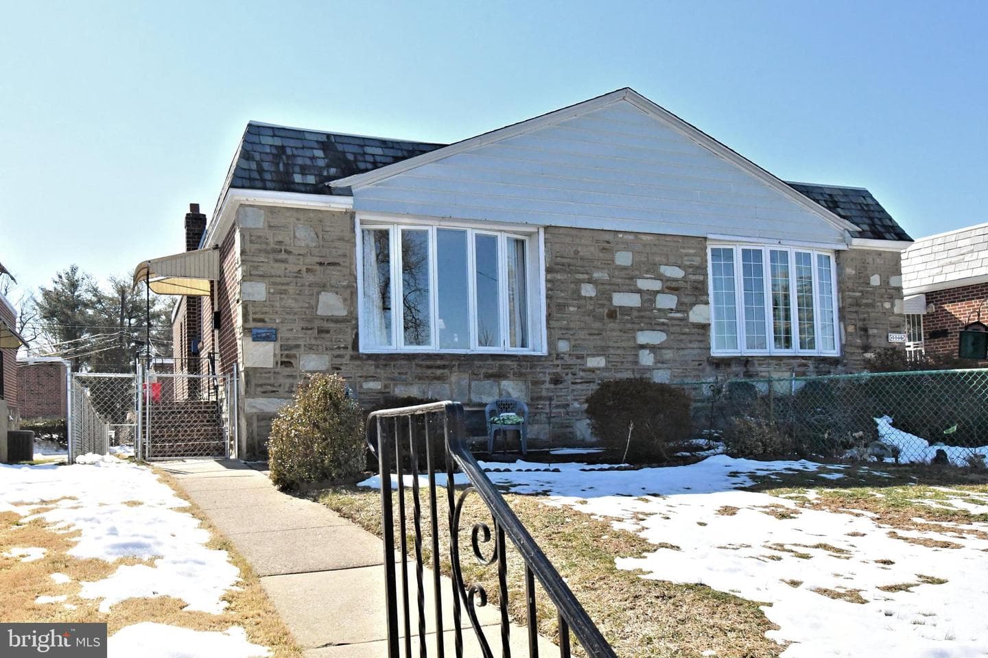 1110 Chandler Street photo 1