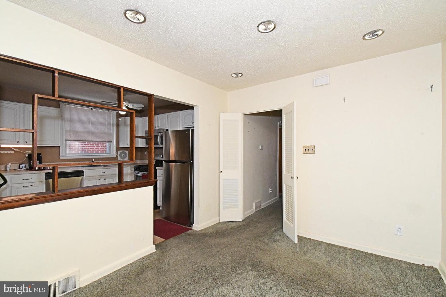 1110 Chandler Street photo 5