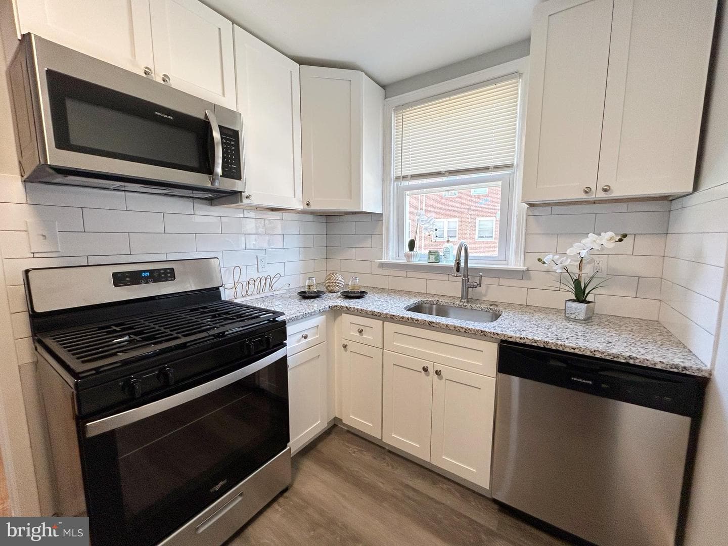 6709 Sylvester Street photo 6